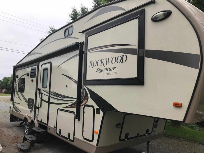 FIFTH WHEEL FOREST RIVER ROCKWOOD SIGNATURE 8265WS 28,5 PIEDS 2016 - Image 13