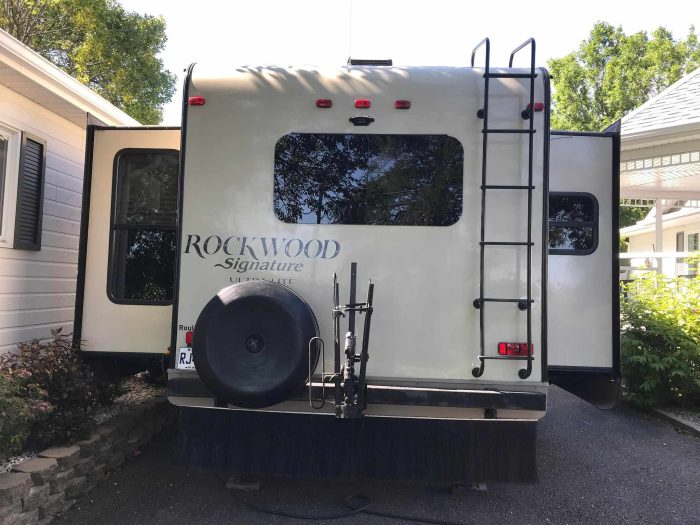 FIFTH WHEEL FOREST RIVER ROCKWOOD SIGNATURE 8265WS 28,5 PIEDS 2016 - Image 9