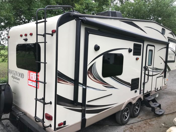 FIFTH WHEEL FOREST RIVER ROCKWOOD SIGNATURE 8265WS 28,5 PIEDS 2016 - Image 11