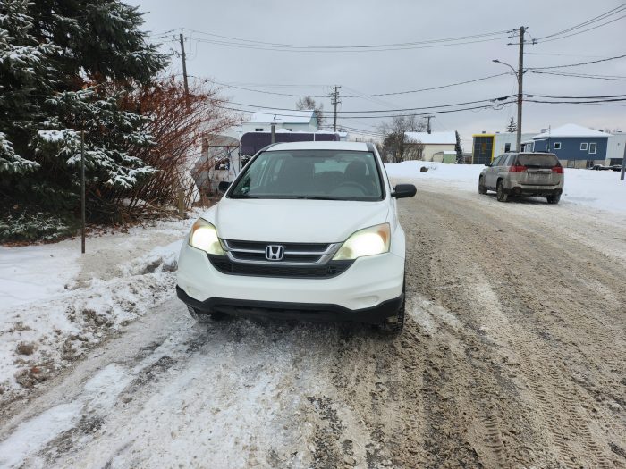 HONDA CR-V 4WD 2011 AUTOMATIQUE FULL ÉQUIPE: 8 PNEUS * VENTE DE PARTICULIER - Image 2