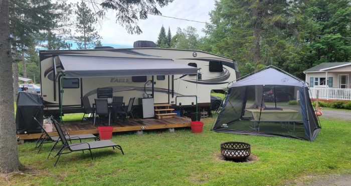 FIFTH WHEEL JAYCO EAGLE HT 26.5RKS 2015 30.2 PIEDS TOTAL AVEC BUNK BED - Image 17