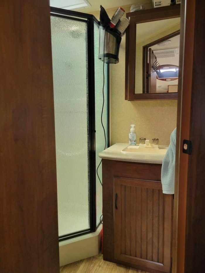 FIFTH WHEEL JAYCO EAGLE HT 26.5RKS 2015 30.2 PIEDS TOTAL AVEC BUNK BED - Image 11