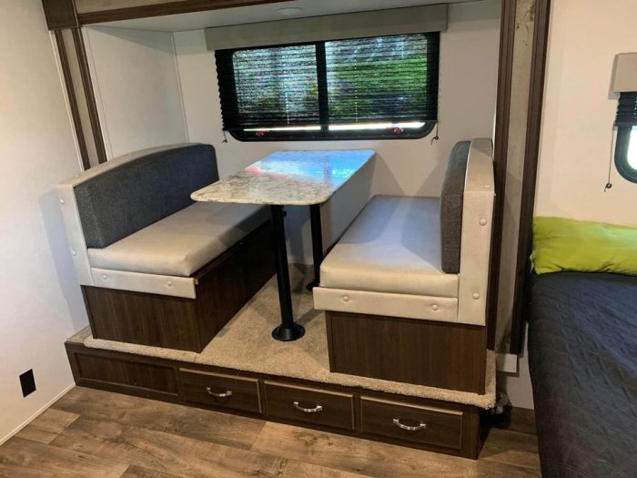 ROULOTTE KEYSTONE SPRINGDALE 2020 MINI 1760BH 22 PIEDS TOTAL LÉGÈRE 3680 LBS - Image 3