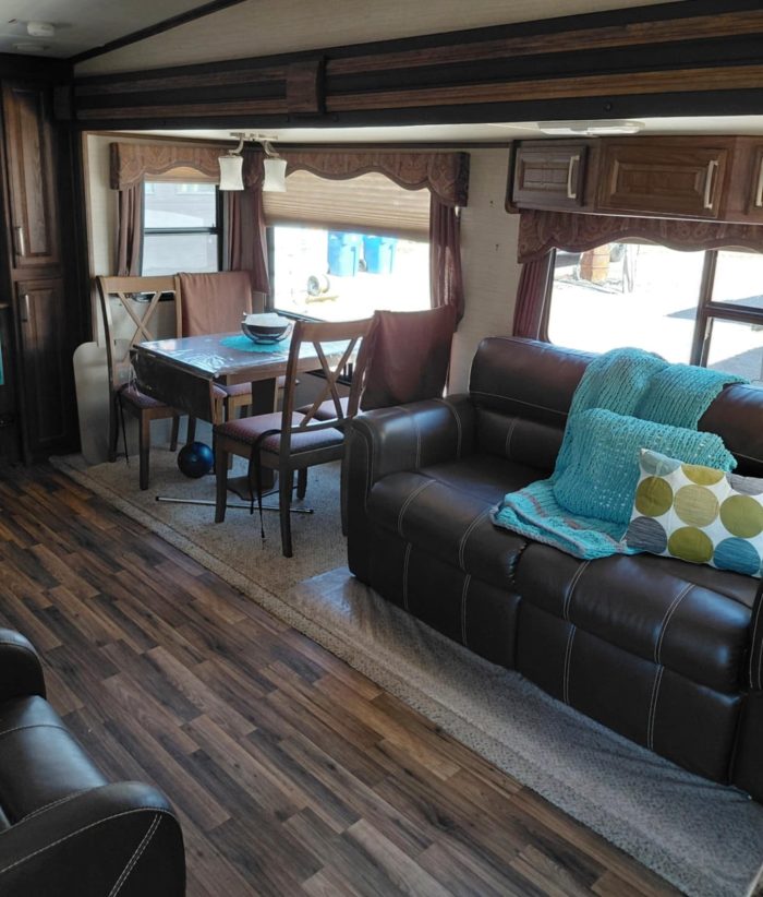 FIFTH WHEEL KEYSTONE COUGAR 27RKS 2016 30 PIEDS – Image 6