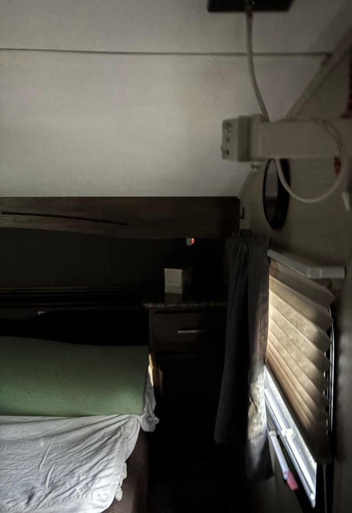 FIFTH WHEEL KEYSTONE COUGAR 27RKS 2016 30 PIEDS – Image 9