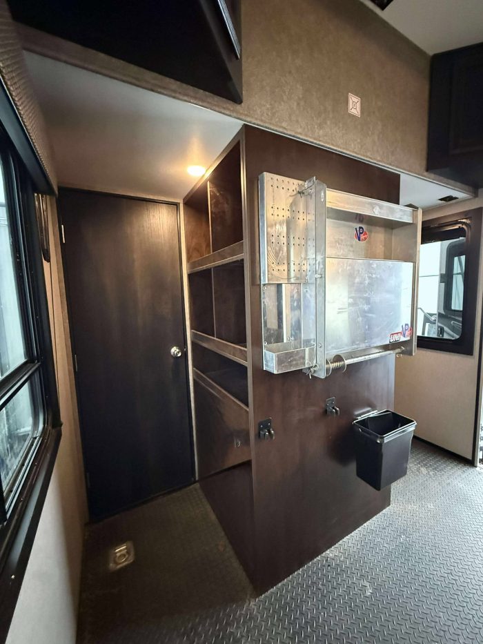 FIFTH WHEEL JAYCO TALON 405T 2021 CARGO GARAGE 8 X 11 PIEDS 42 PIEDS – Image 22