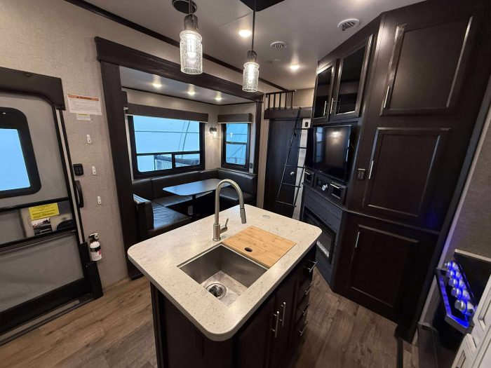 FIFTH WHEEL JAYCO TALON 405T 2021 CARGO GARAGE 8 X 11 PIEDS 42 PIEDS – Image 5