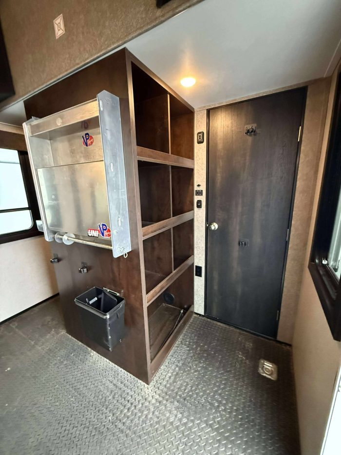 FIFTH WHEEL JAYCO TALON 405T 2021 CARGO GARAGE 8 X 11 PIEDS 42 PIEDS – Image 21