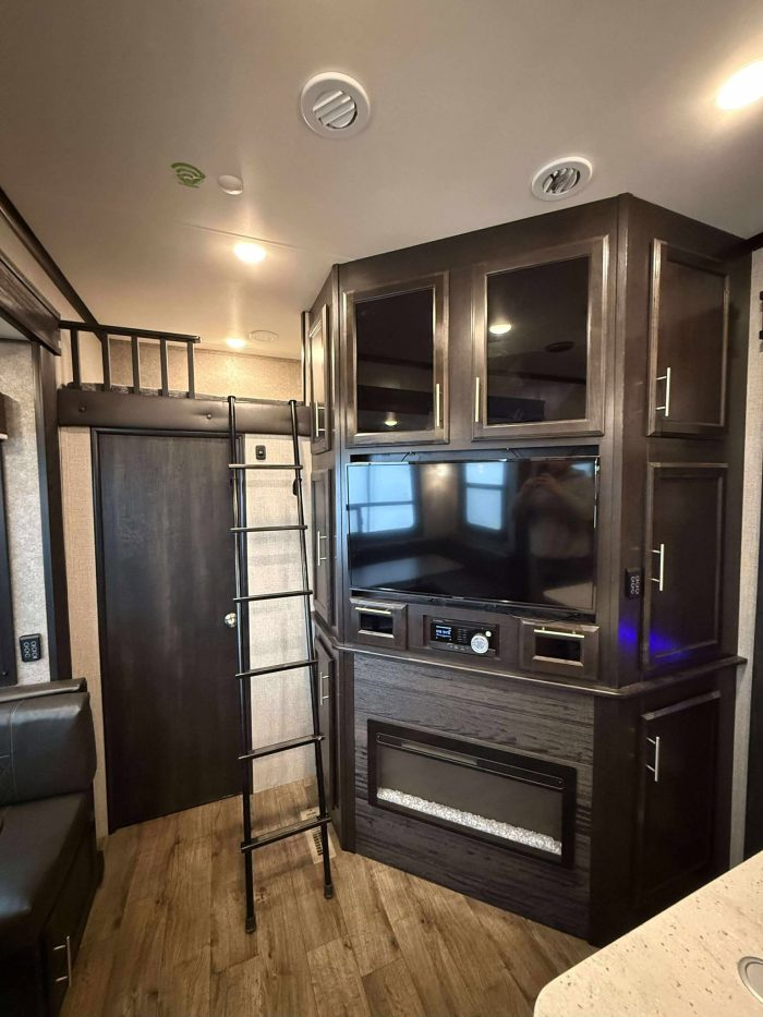 FIFTH WHEEL JAYCO TALON 405T 2021 CARGO GARAGE 8 X 11 PIEDS 42 PIEDS – Image 7