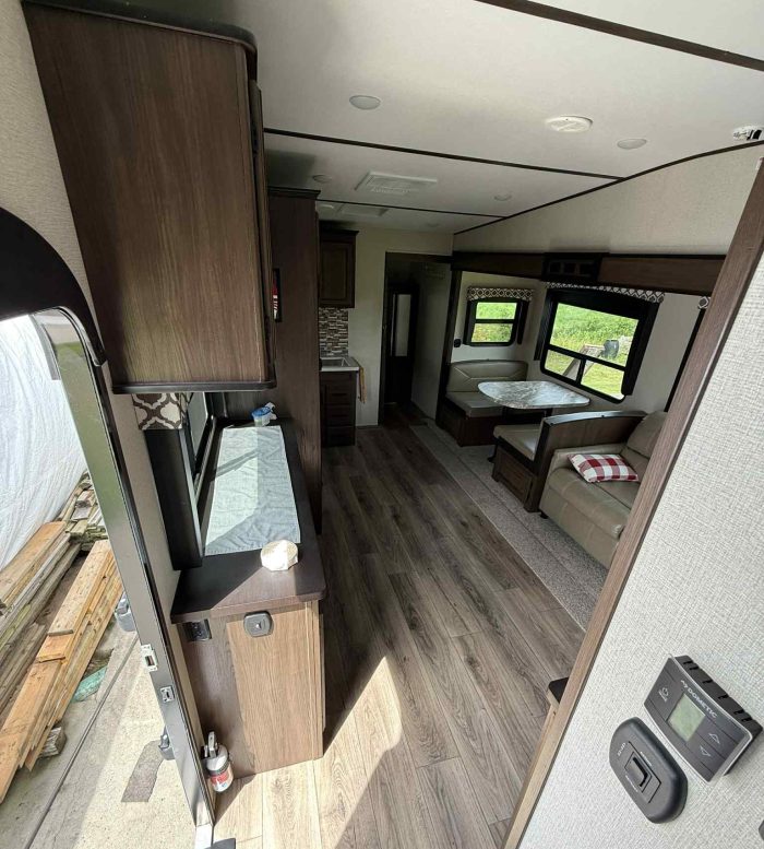 FIFTH WHEEL CRUSADER CSF29 2020 34 PIEDS 2 CHAMBRES LIT QUEEN – Image 4