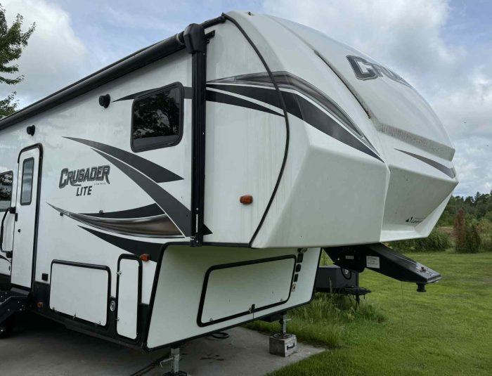 FIFTH WHEEL CRUSADER CSF29 2020 34 PIEDS 2 CHAMBRES LIT QUEEN – Image 11
