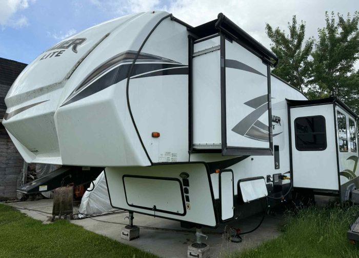 FIFTH WHEEL CRUSADER CSF29 2020 34 PIEDS 2 CHAMBRES LIT QUEEN