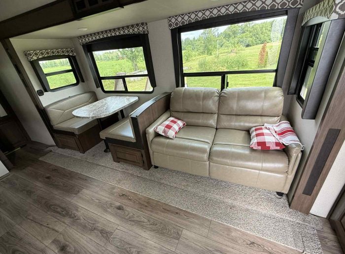 FIFTH WHEEL CRUSADER CSF29 2020 34 PIEDS 2 CHAMBRES LIT QUEEN – Image 3