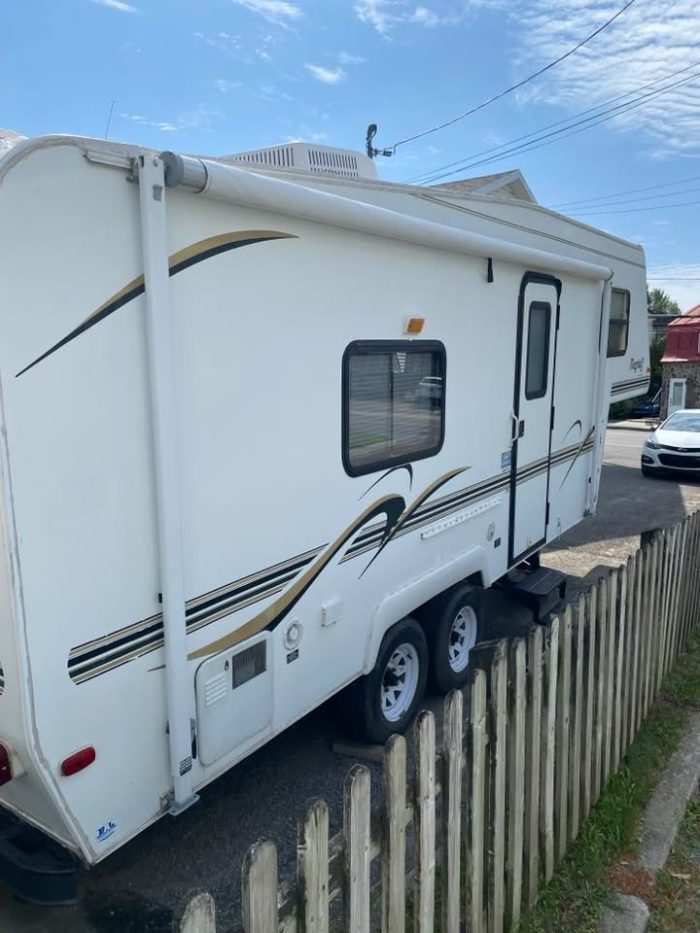 FIFTH WHEEL FOREST RIVER FLAGSTAFF MODÈLE FLF23 2001 23 PIEDS 3400 LBS – Image 8