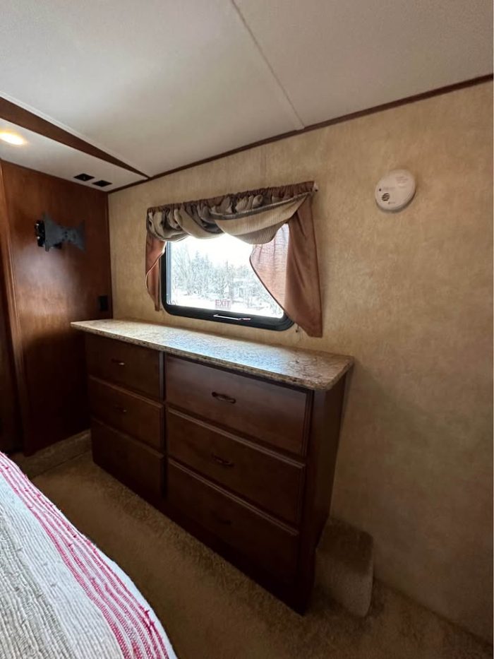 FIFTH WHEEL FOREST RIVER WILDWOOD HERITAGE GLEN LITE 327RES 2014 36 PIEDS – Image 9