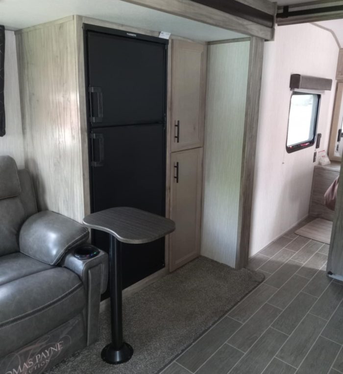 ROULOTTE 23 PIEDS ALPHA WOLF CHEROKEE 22SW FOREST RIVER 2020 – Image 5