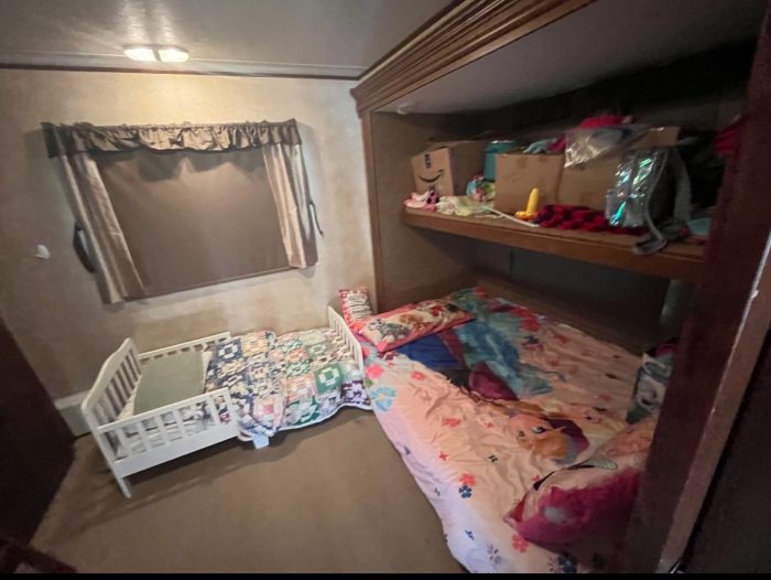 ROULOTTE DE PARC VILLA SALEM 2015 40 PIEDS AVEC SET UP AU CAMPING ATLANTIDE À ST-CALIXTE – Image 6