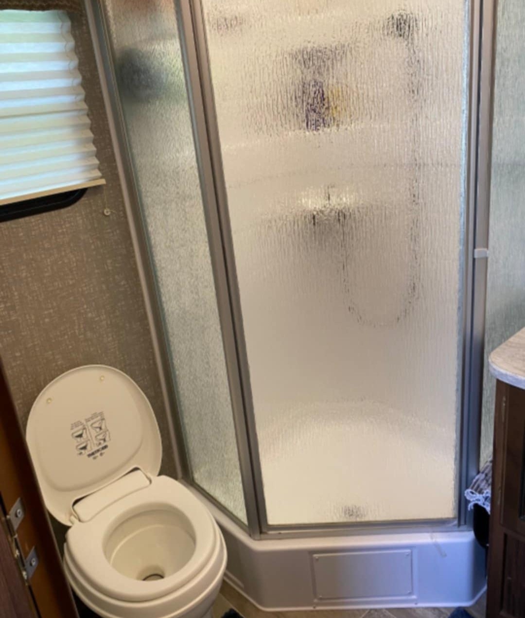 Roulotte Heartland Wilderness 2185RB 2018 – Image 8