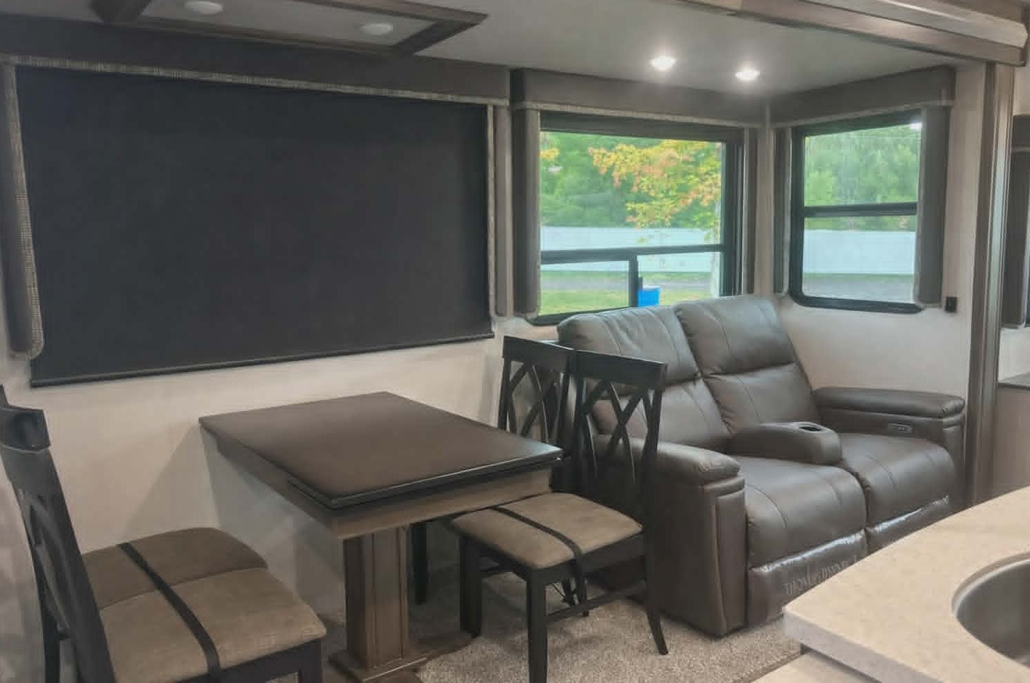 Fifth Wheel Keystone Montana High Country 294RL 2020 – Image 6