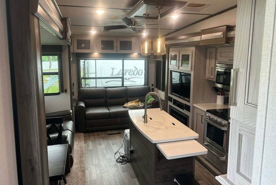 Fifth Wheel Keystone Montana High Country 294RL 2020 – Image 5